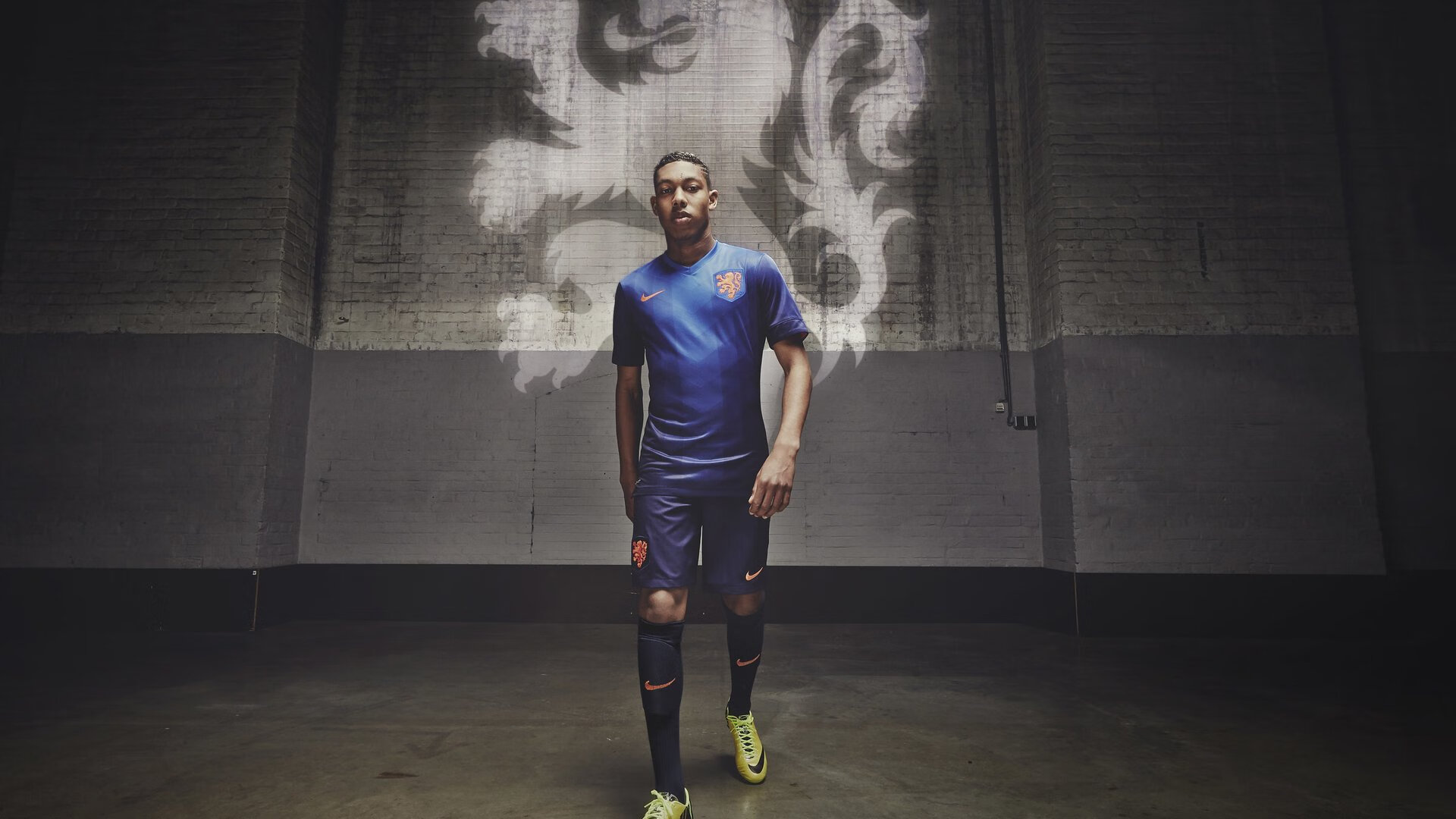 澳将奥卡拉汉游出压倒性胜利,奥卡拉汉州长